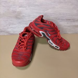 Air Max plus 'Red Pure Platinum'